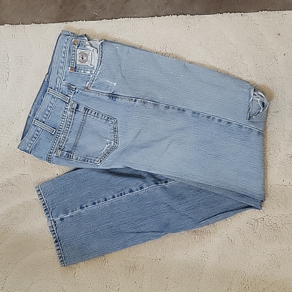 Cinch White Labe Jeans with holes